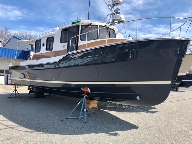 2025 Ranger Tugs R-31S - Jensen Beach, FL (Copy)