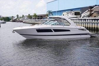 2015 FOUR WINNS 350 H