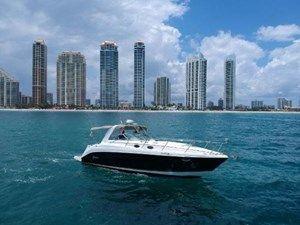 2005 Rinker Fiesta Vee 342