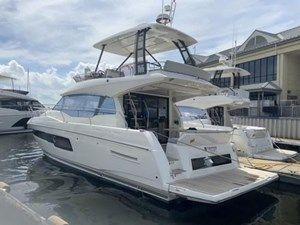 2019 Prestige 460