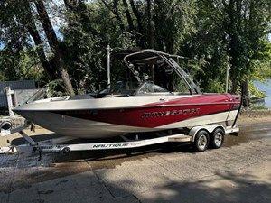 2014 Malibu Wakesetter LSV 247