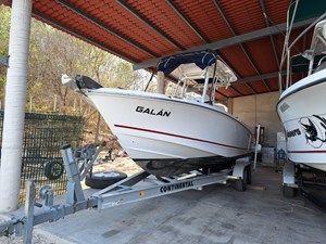 2018 Boston Whaler 230 Outrage @ Huatulco