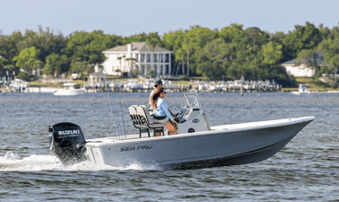 Sea Pro 210 Bay