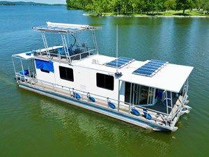 20032020 DennisonSailabration 14 x 43 Utopia Solar Electric Aluminum Tritoon Houseboat TNWBL