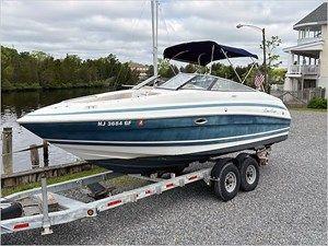 1999 Chris Craft 240 BR