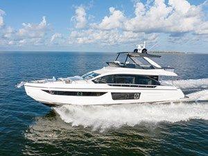 Azimut 68 Fly