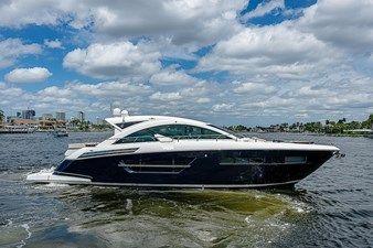 2017 Cruisers Yachts 60 Cantius