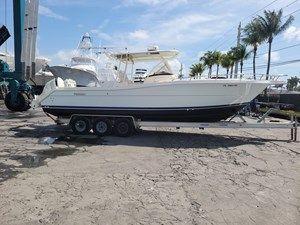 Pursuit 3070 Center Console