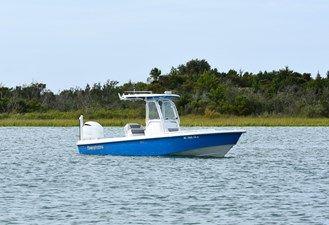 2015 Everglades 243 CC