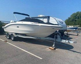 2019 Sea Ray Bowrider 21