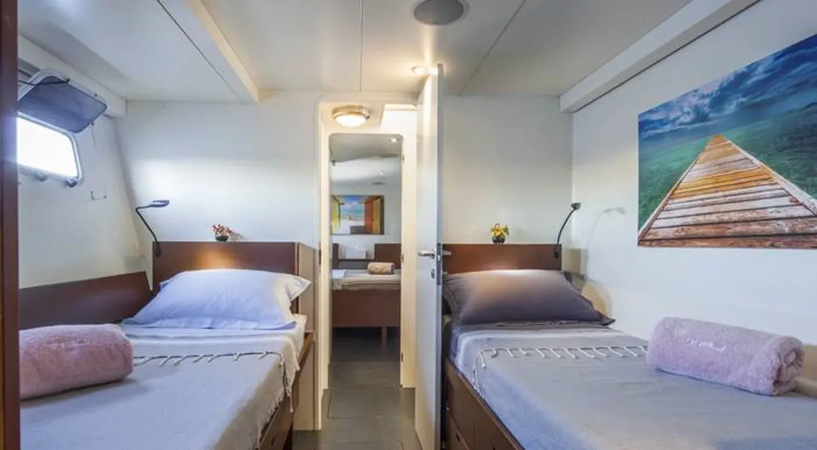 the best price on TAJ 78
