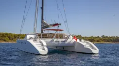 Buy a yacht TAJ 2003