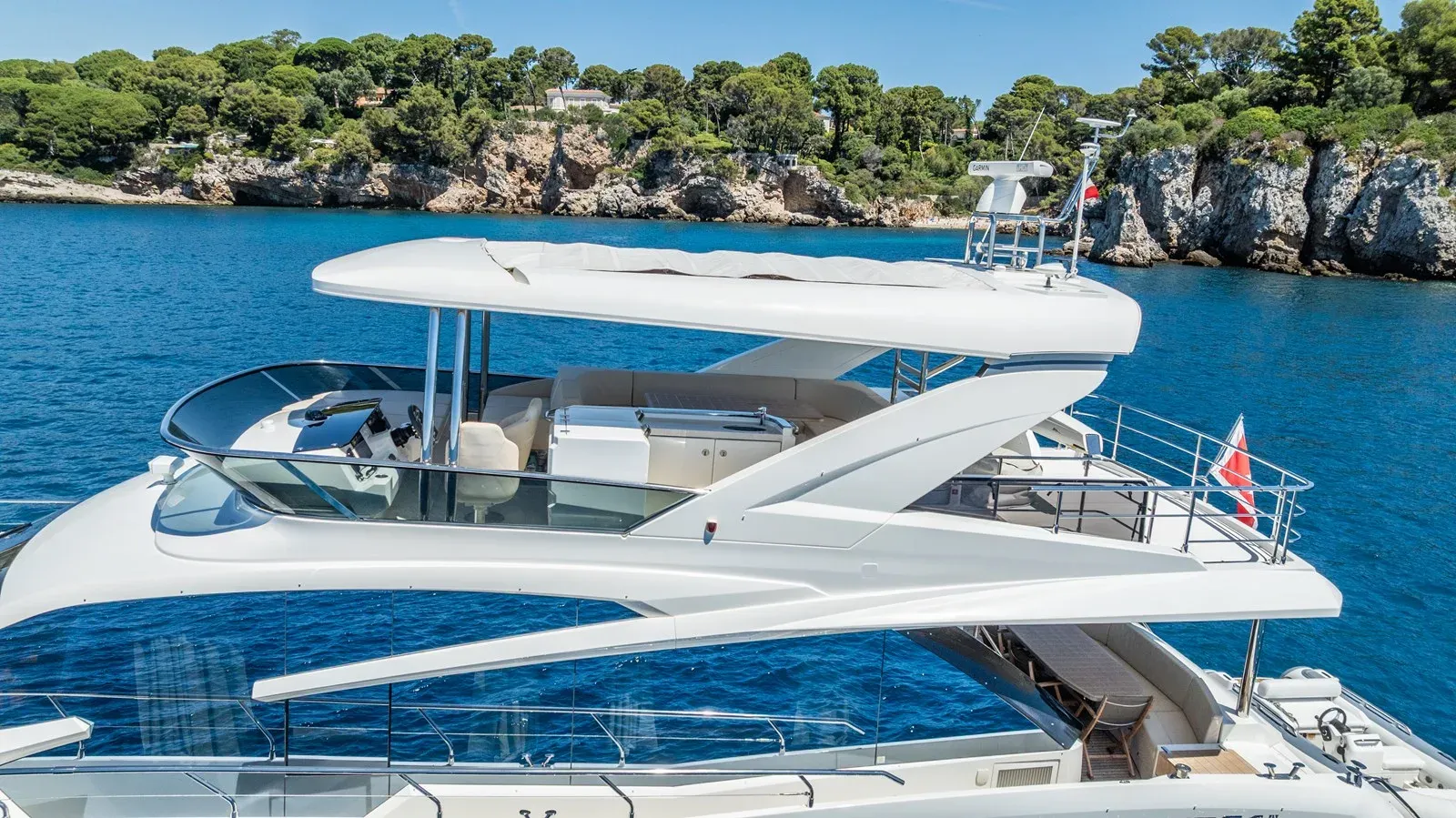 PIRVELI - Absolute Yachts price