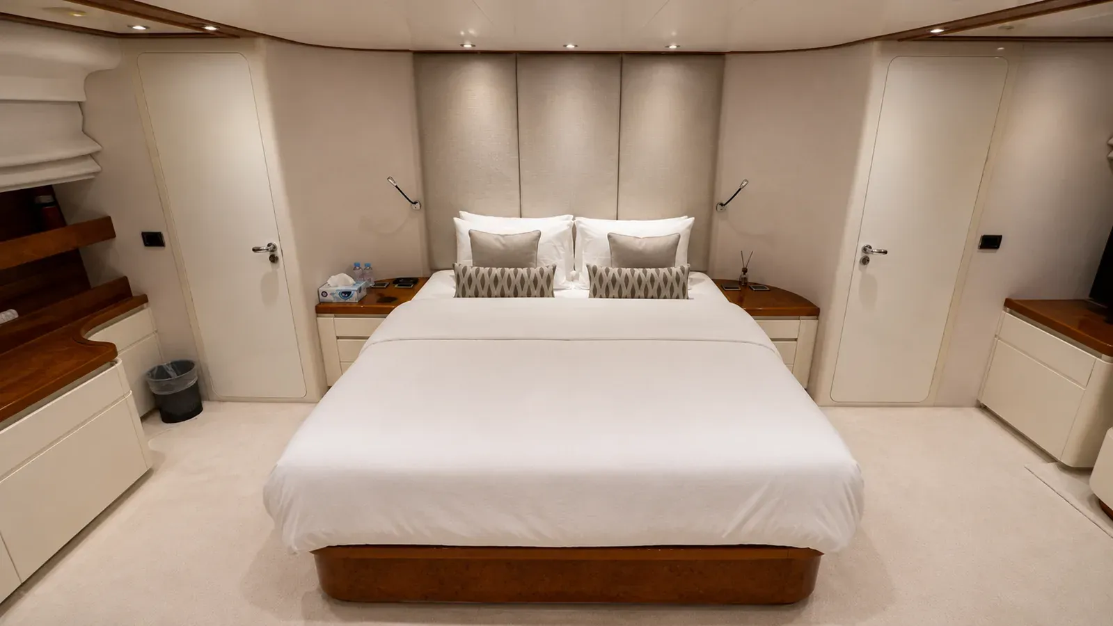 Buy a yacht Alpheratz 30 mtr