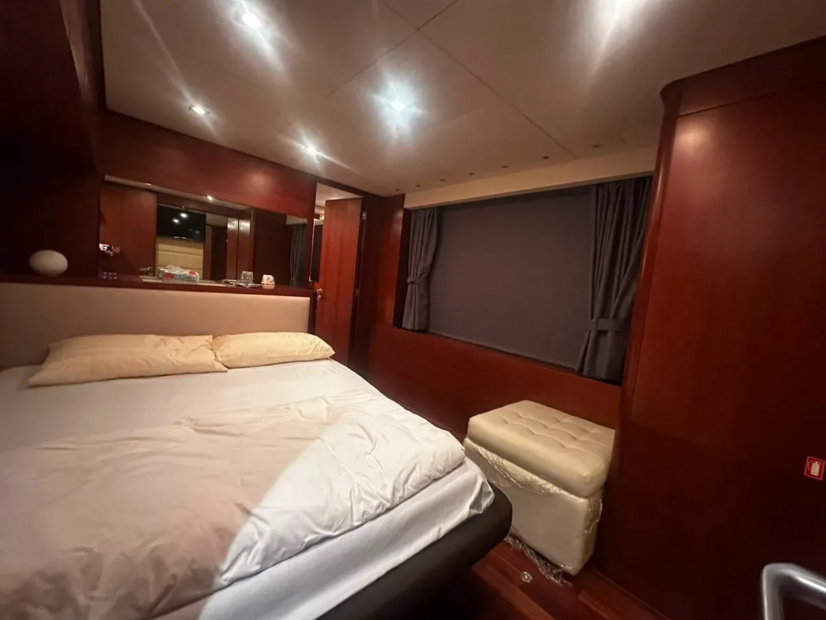 Buy a yacht GALLEN - Aicon Yachts