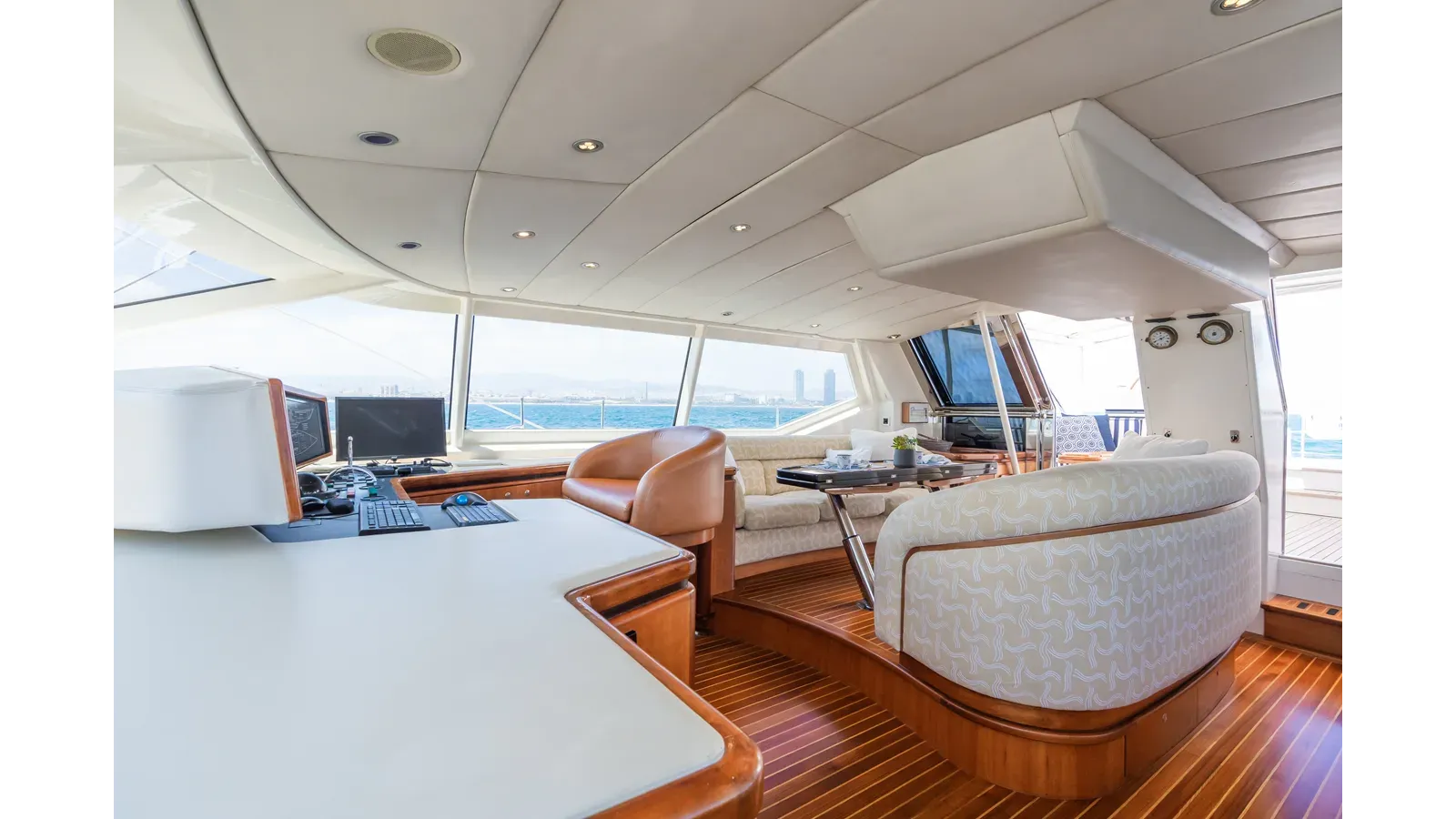 Купить яхту SEAQUELL 108' в Shestakov Yacht Sales