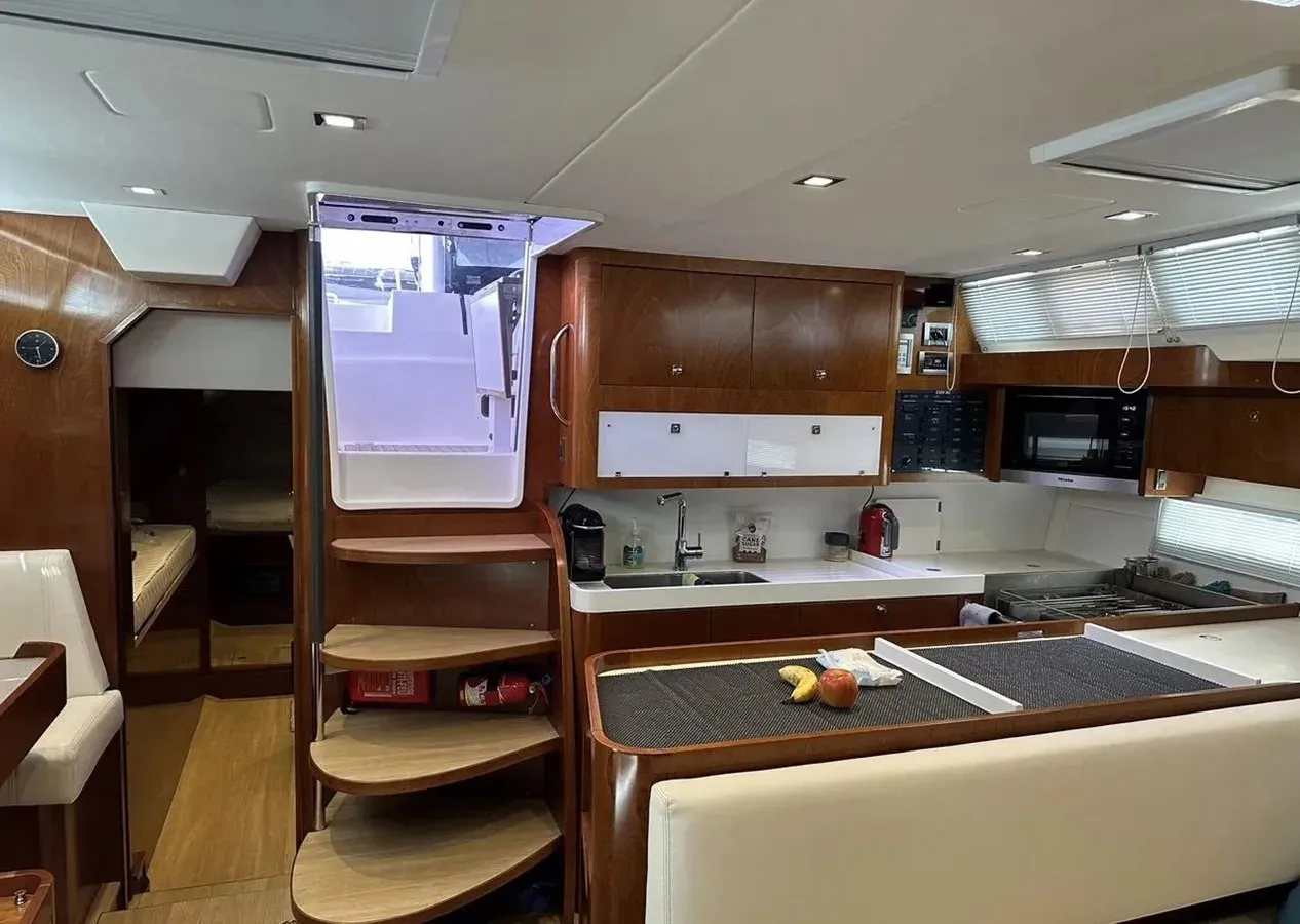 Buy a yacht ABORA - Amel