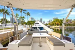 Купить LITTLE LEBOWSKI - Aquila Power Catamarans