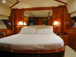 Buy a yacht 85 WEST Astondoa GLX 72