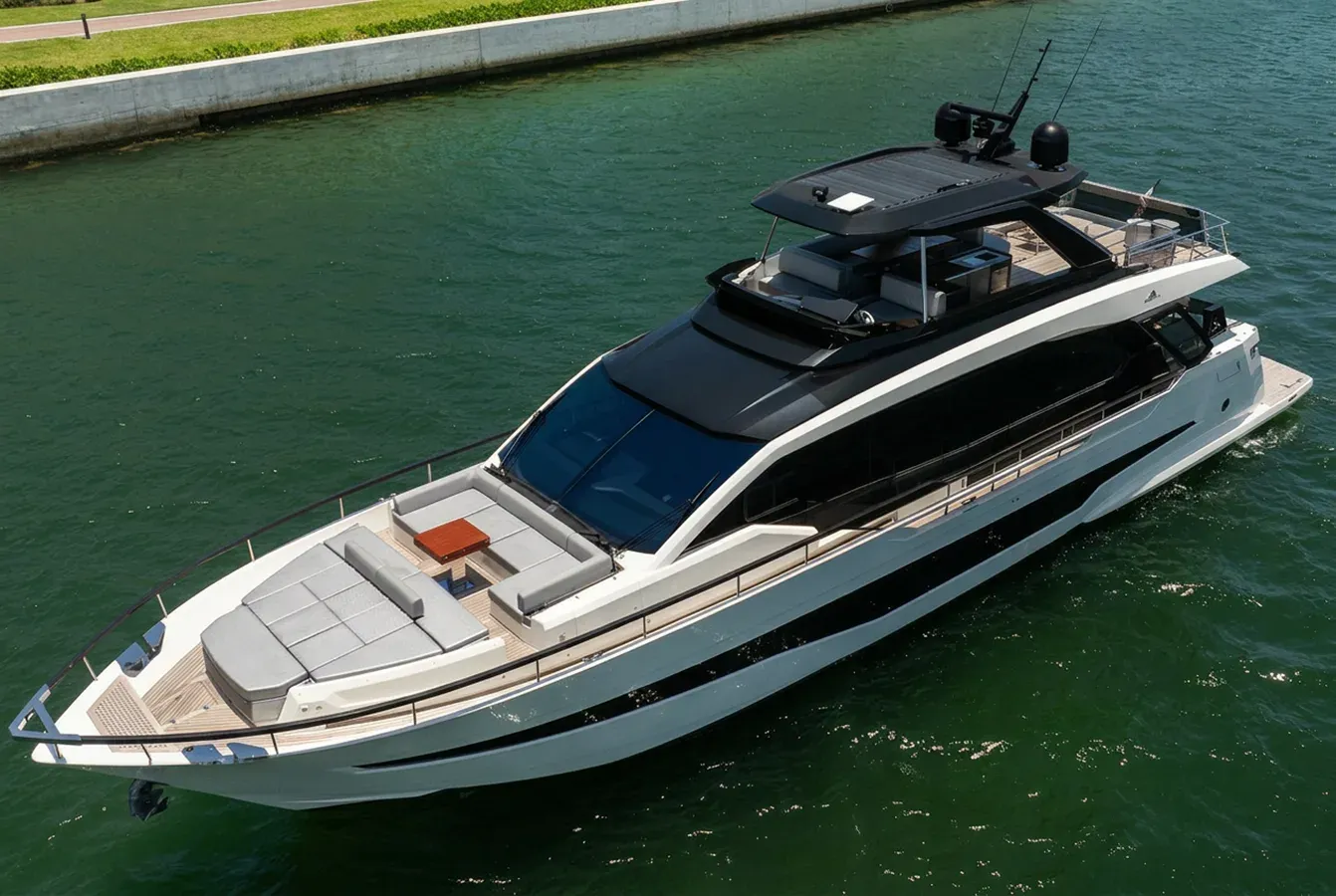 Buy a HOTEL COLLECTION 82 at Shestakov Yacht Sales