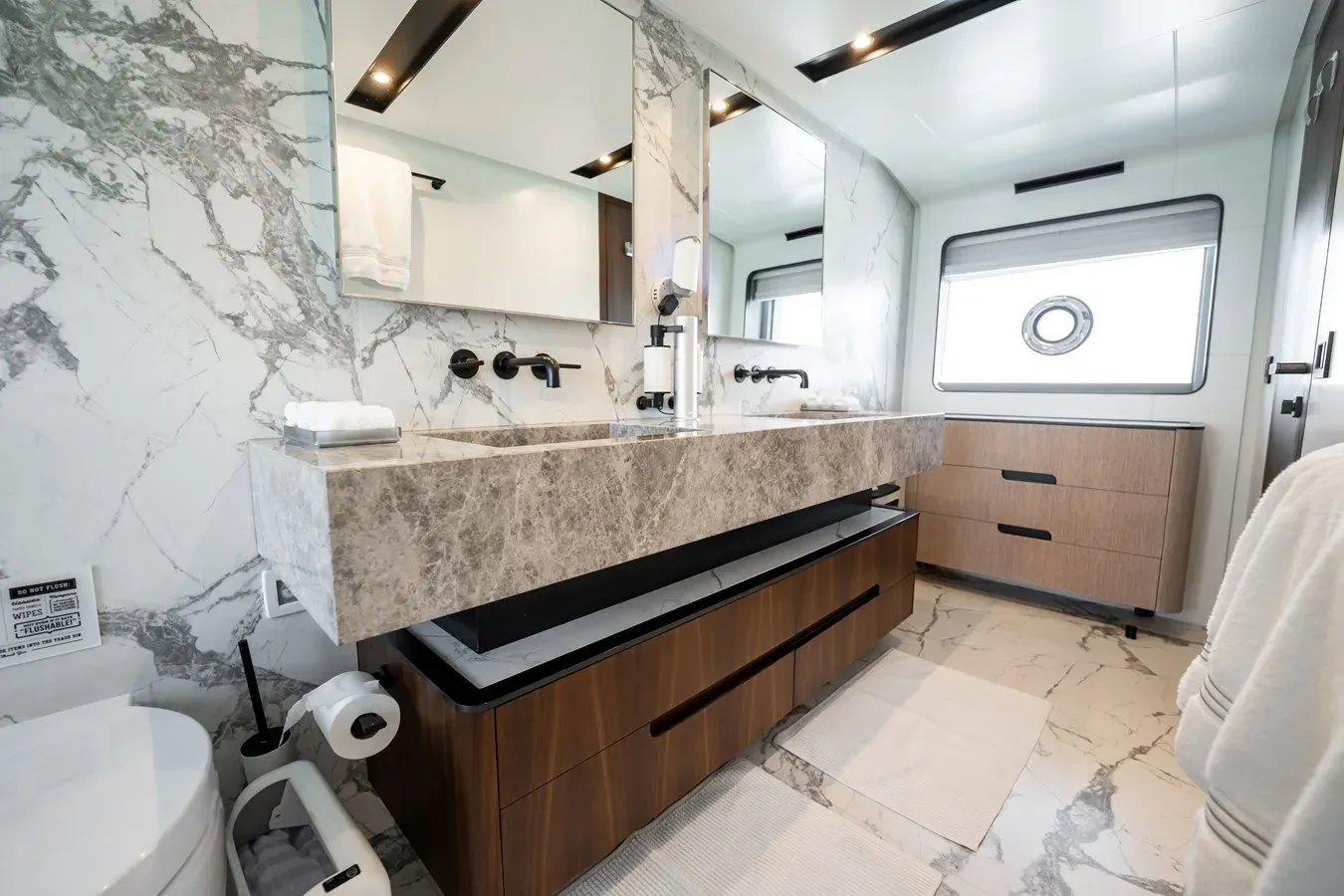 Buy a yacht HOTEL COLLECTION - Astondoa