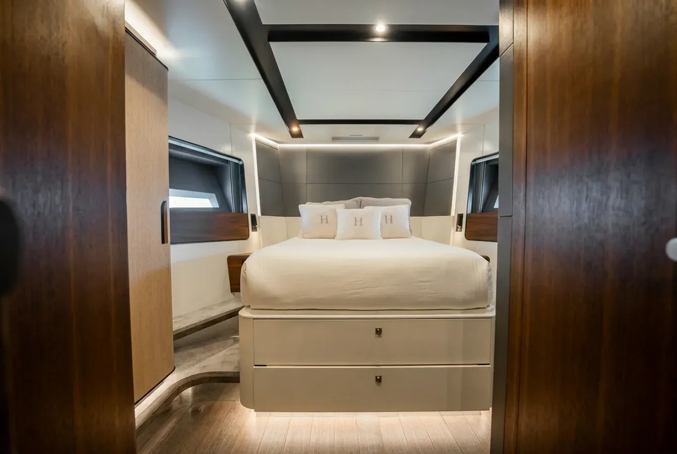 HOTEL COLLECTION yacht sale
