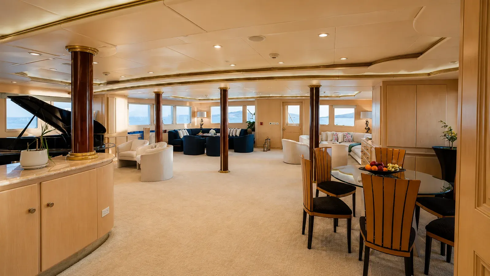 Купить яхту GRACE в Shestakov Yacht Sales
