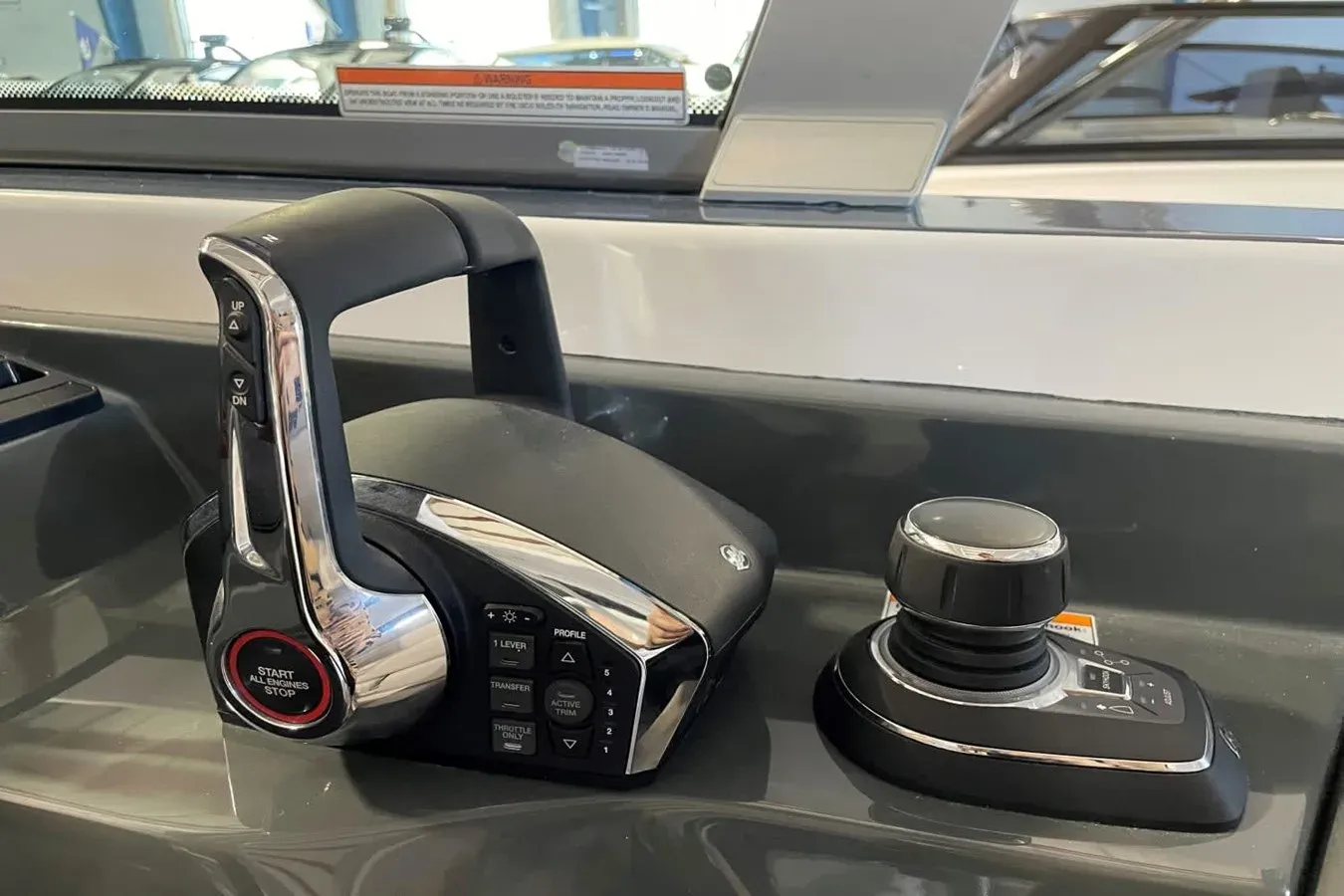 Aviara AV40 Outboard