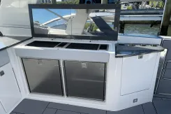 Aviara AV40 Outboard - AVIARA