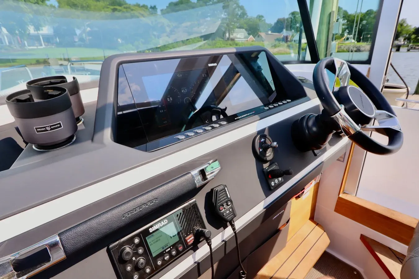 best yacht sales deals LULUBELLE 28