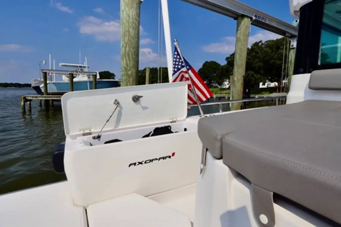 the best price on LULUBELLE 28 Cabin