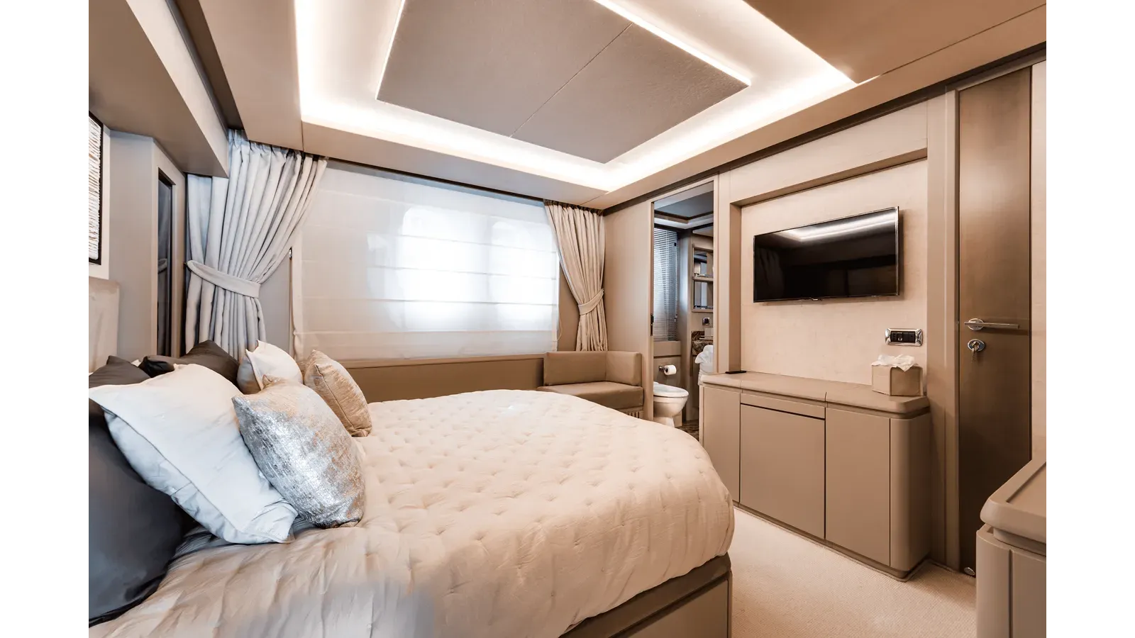 Buy a SERENDIPITY - Azimut Yachts at Shestakov Yacht Sales