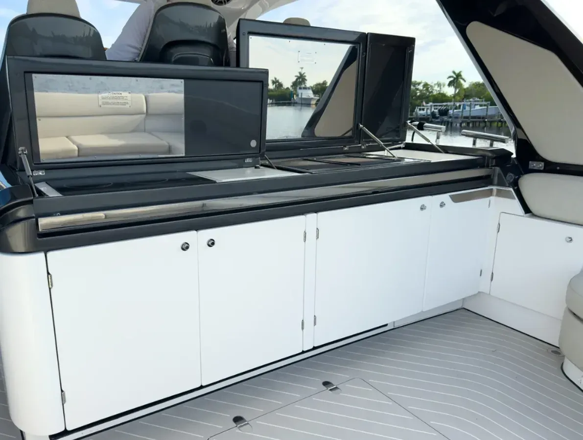 best yacht sales deals Nauti Pleasure 47