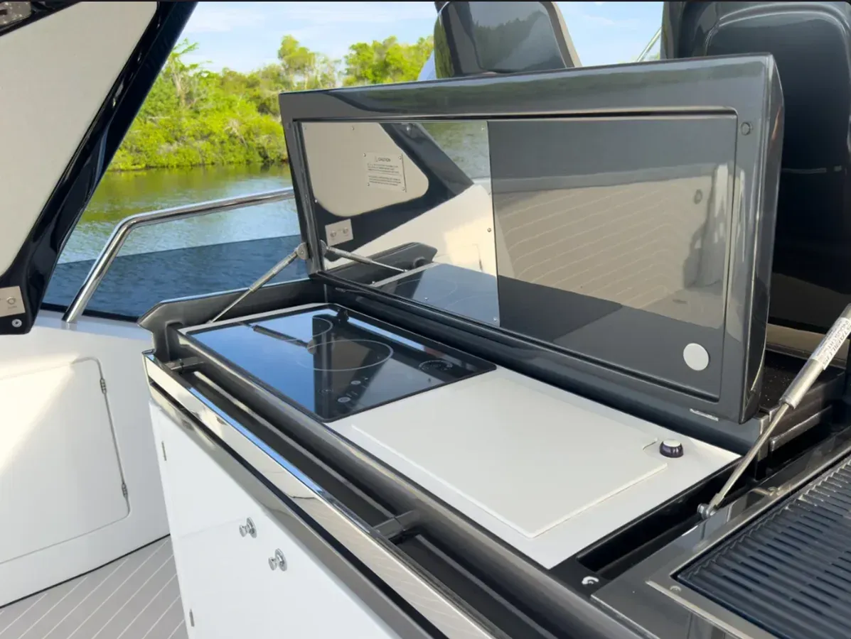 Buy a Nauti Pleasure 47 Verve at Shestakov Yacht Sales