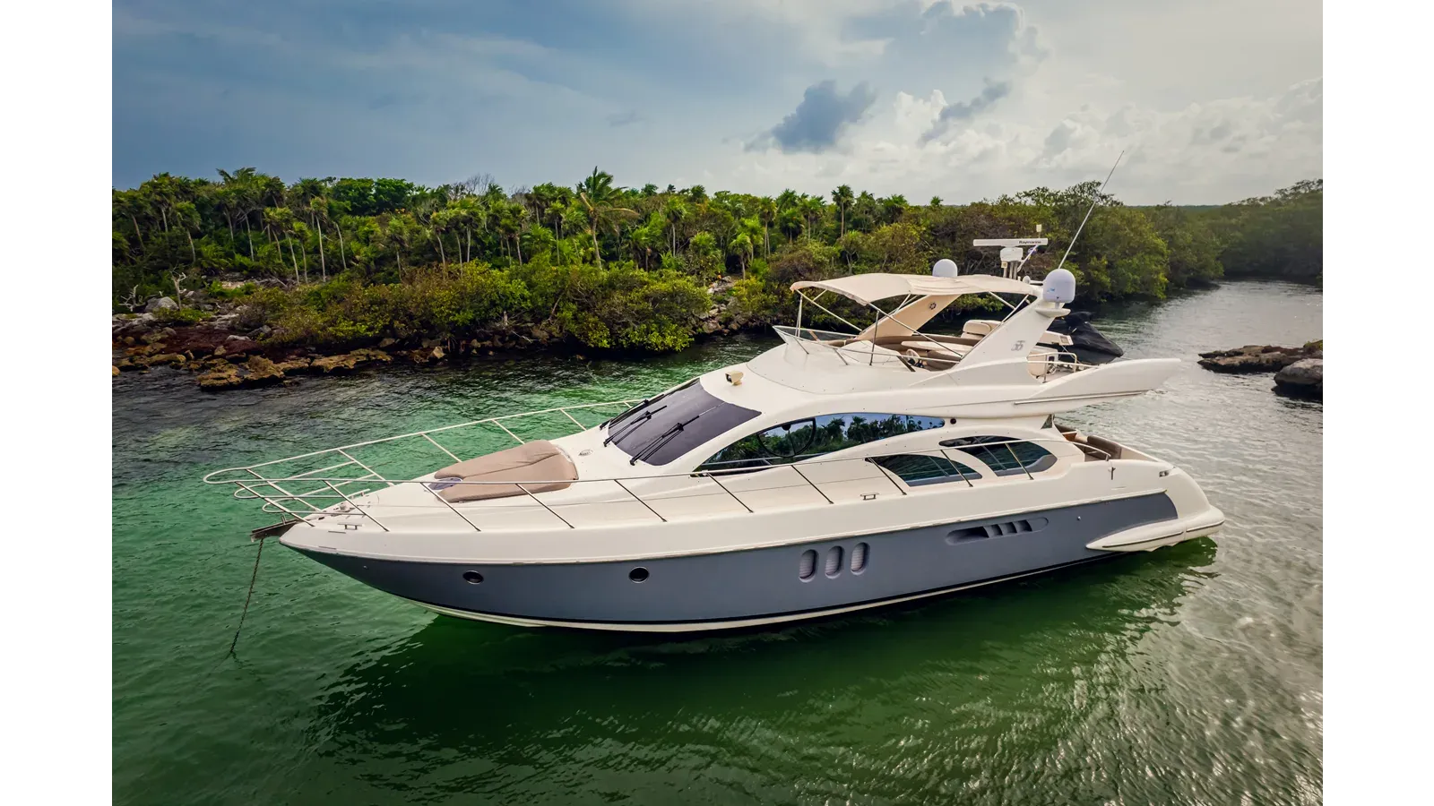 Купить BELLE - Azimut Yachts