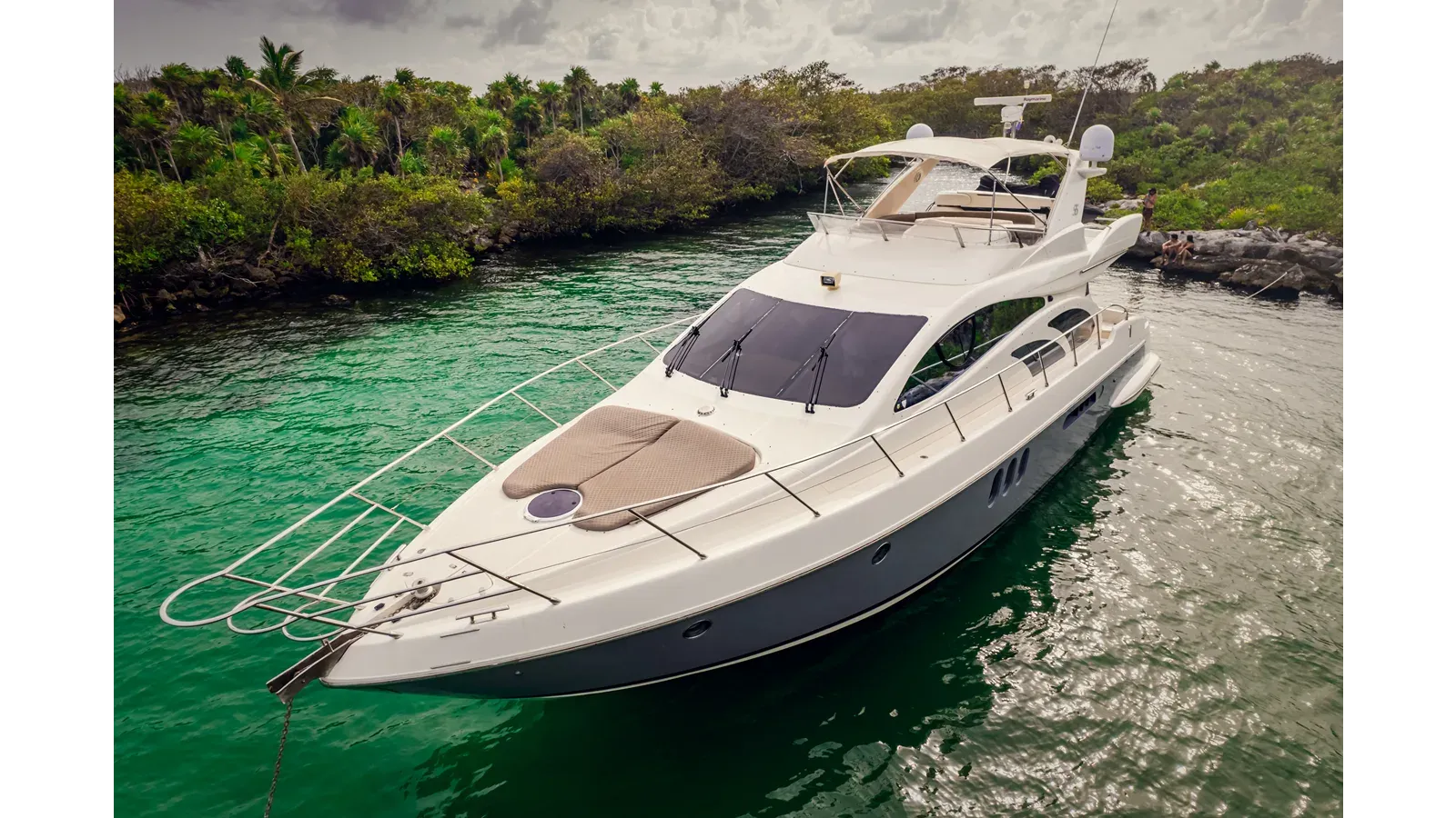 Стоимость яхты BELLE - Azimut Yachts