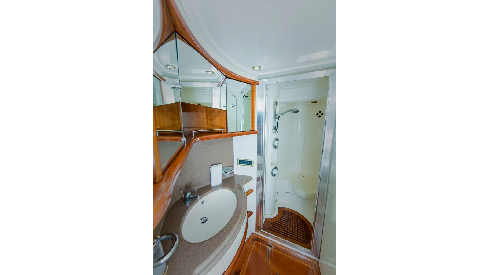 Стоимость яхты BELLE 55E