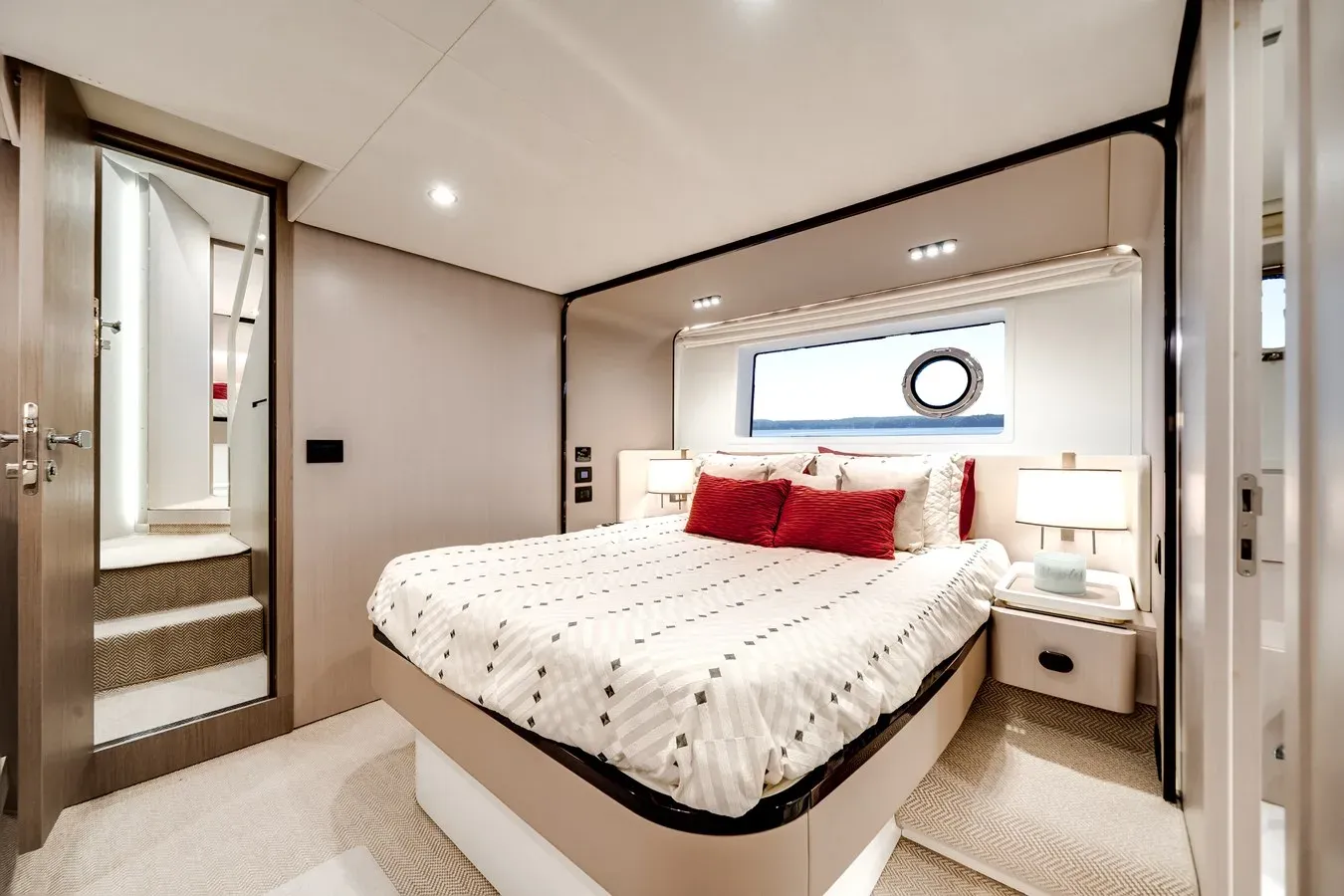 Nauti-Wolfe IV 60