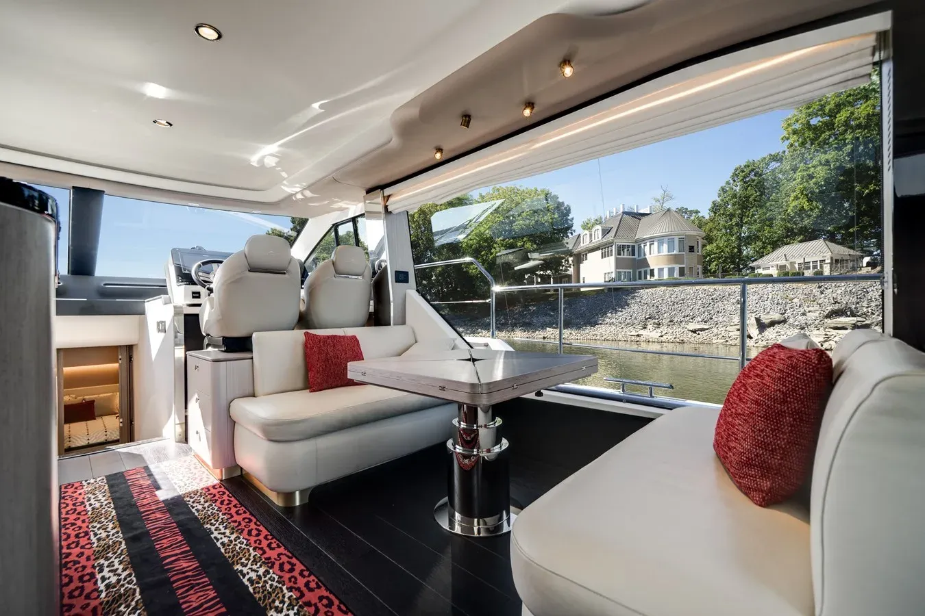 the best price on Nauti-Wolfe IV - Azimut Yachts