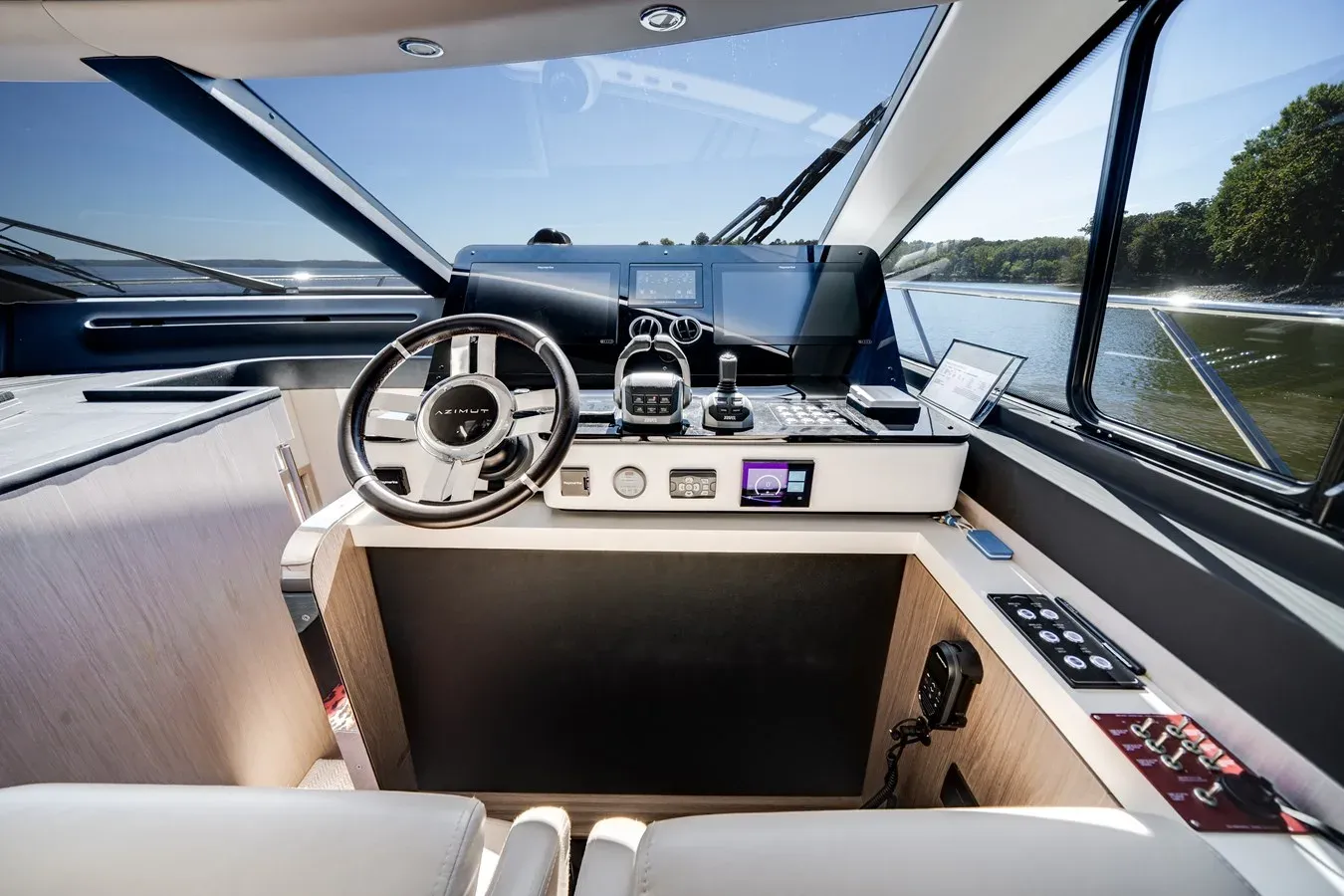 best yacht sales deals Nauti-Wolfe IV - Azimut Yachts