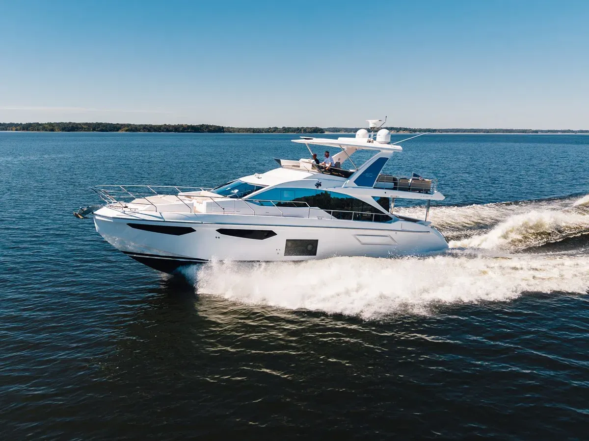 Buy a yacht Nauti-Wolfe IV - Azimut Yachts