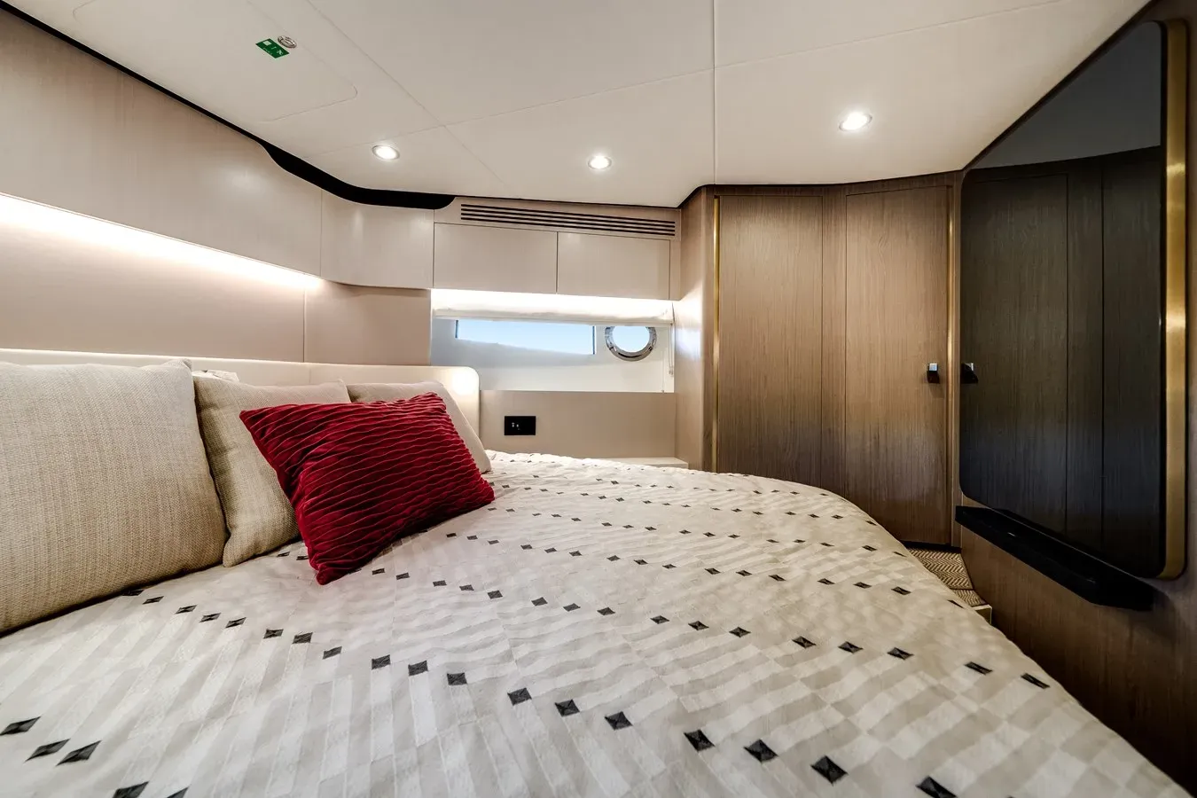 best yacht sales deals Nauti-Wolfe IV