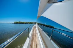 Nauti-Wolfe IV - Azimut Yachts