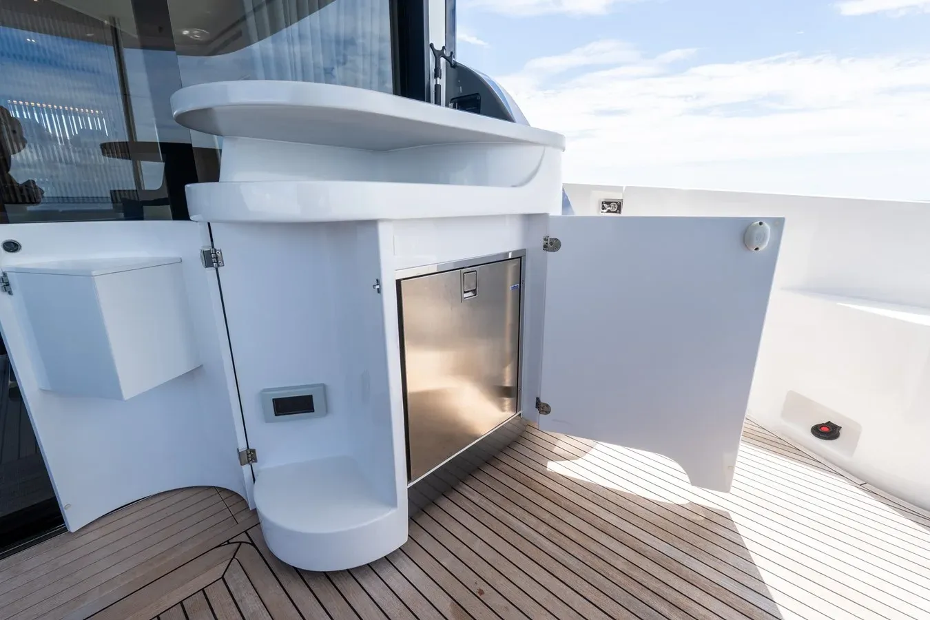 the best price on GONE PHISHING - Azimut Yachts