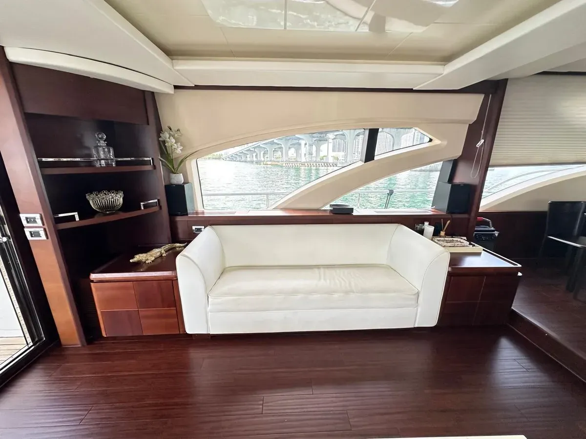 75ft Azimut 2010, Minimal Risk 75ft price
