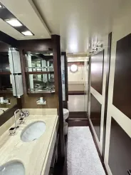 Buy a yacht 75ft Azimut 2010, Minimal Risk - Azimut Yachts