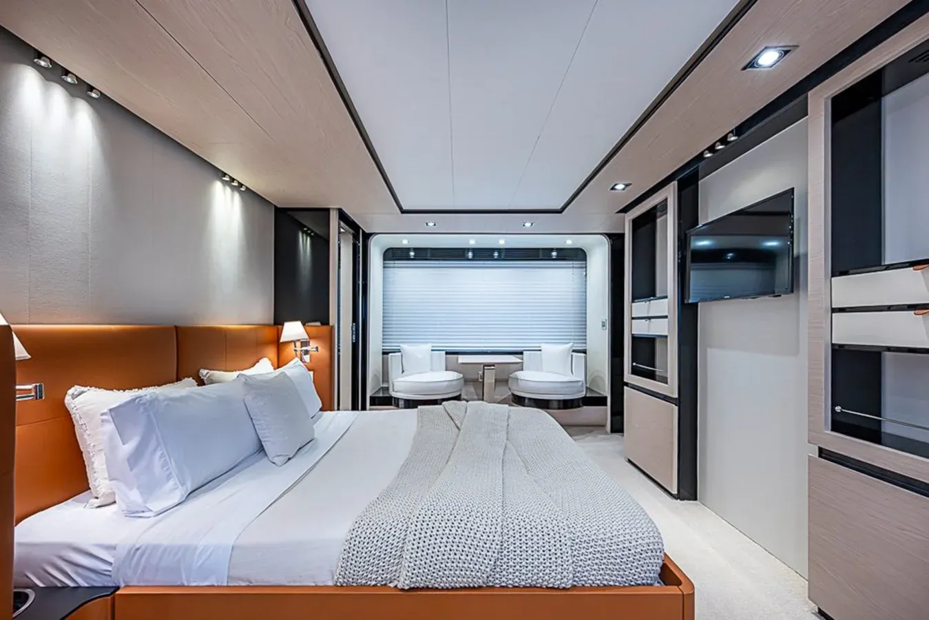 Buy a yacht LUCKY 7