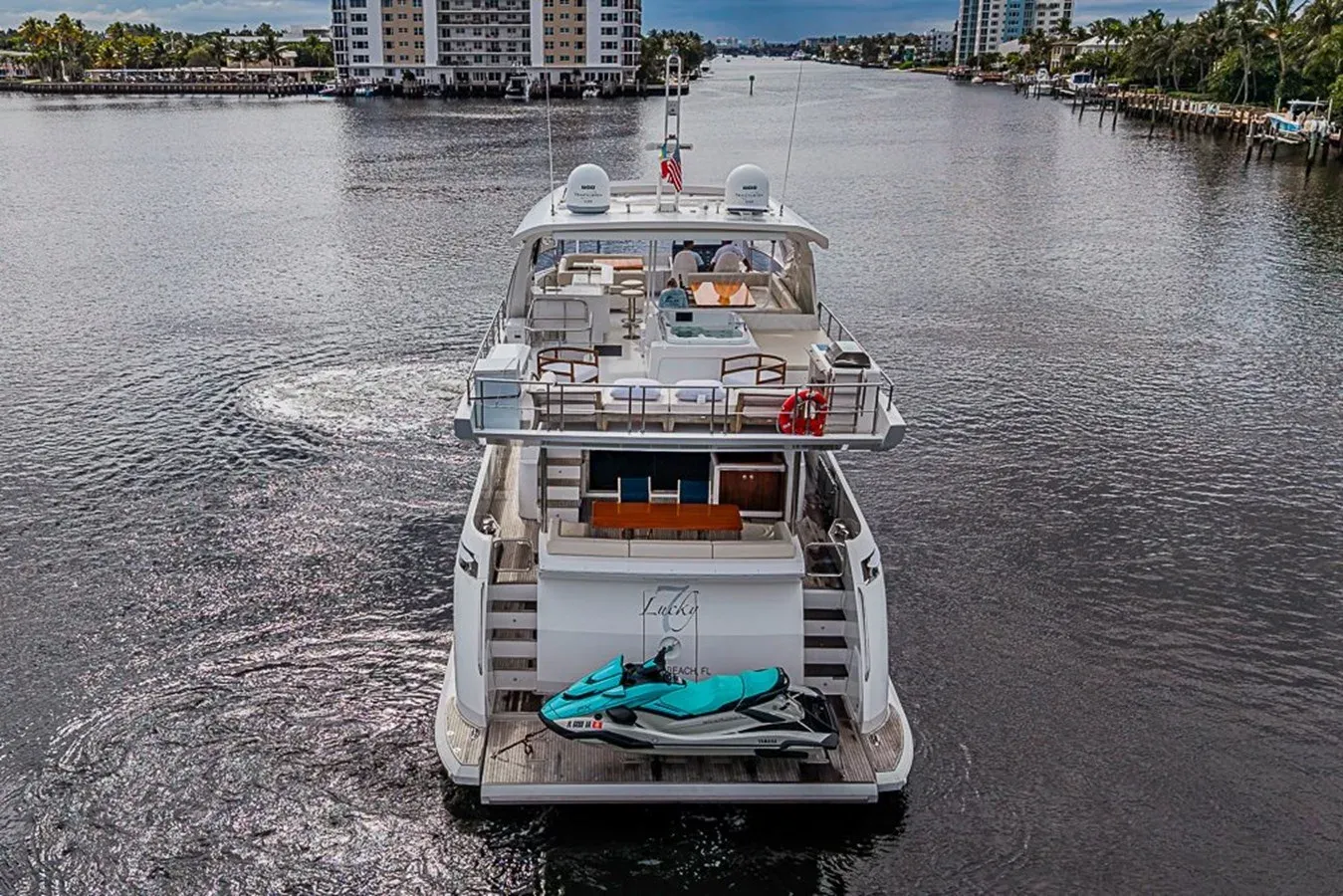 Buy a yacht LUCKY 7 2017