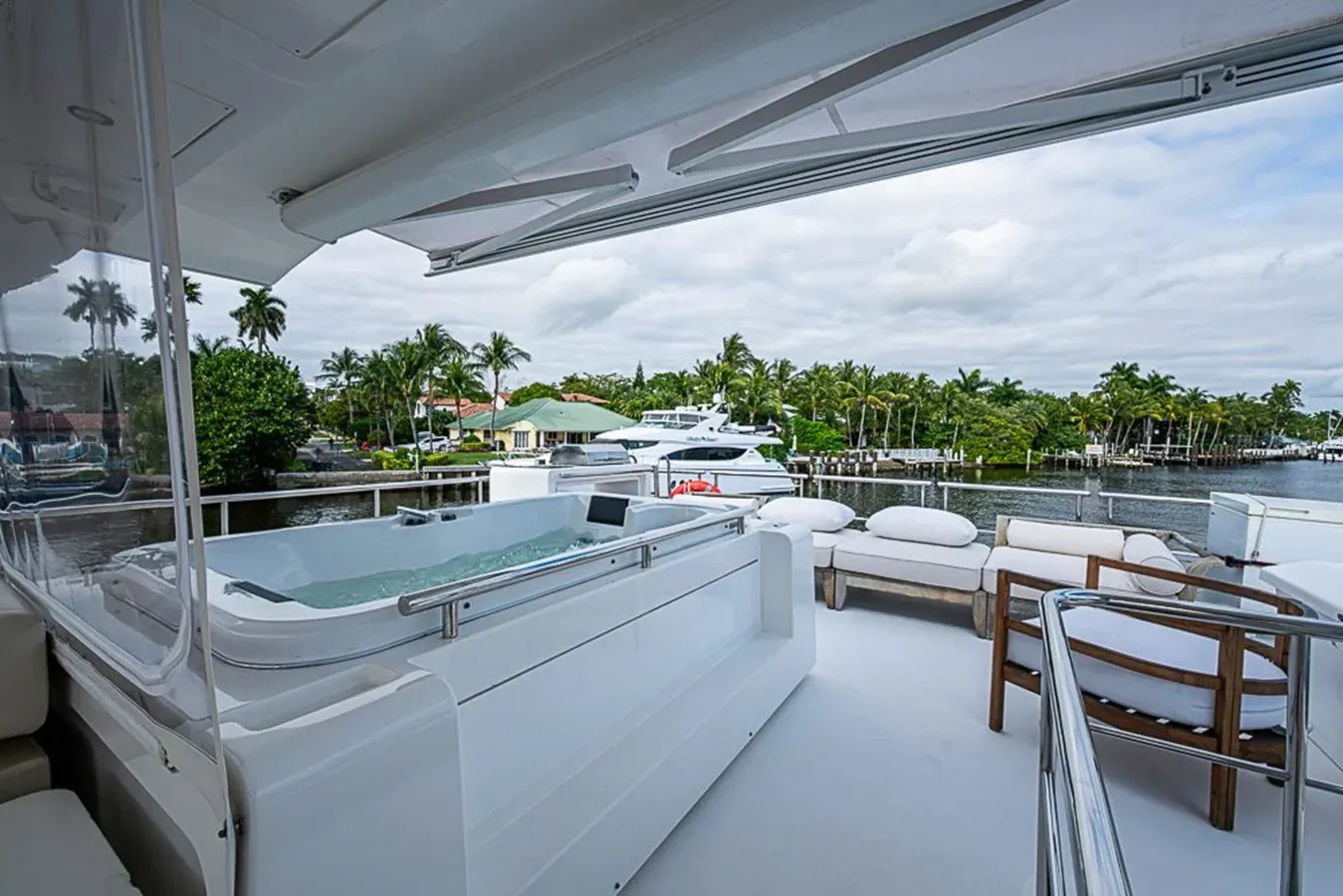 Buy a LUCKY 7 at Shestakov Yacht Sales
