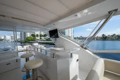 Buy a LUCKY 7 - Azimut Yachts at Shestakov Yacht Sales